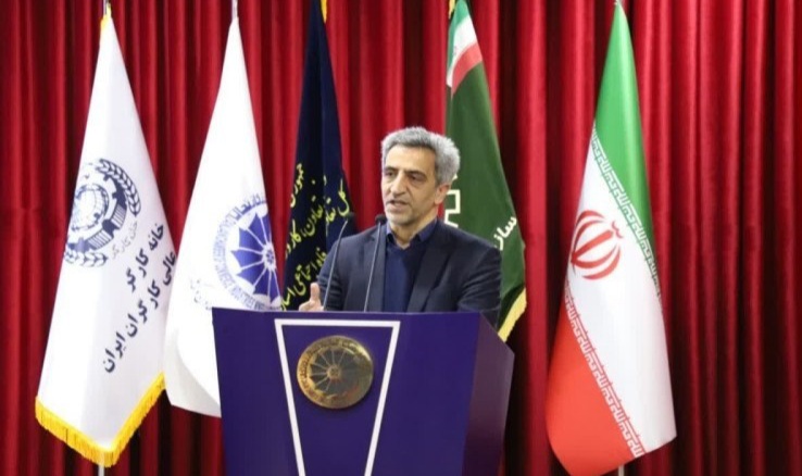 بهترین تکریم کارگران، توجه جدی به معیشت آنهاست
