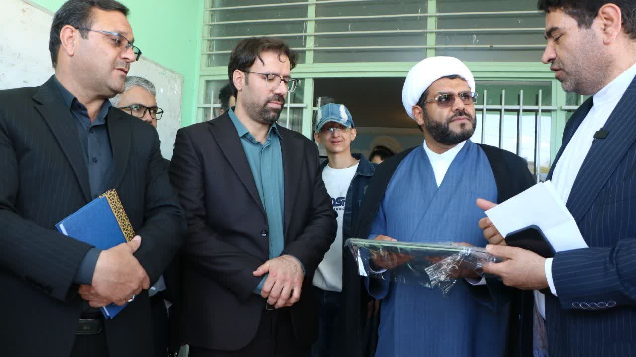 ۳ میلیارد تومان از درآمدهای موقوفه قیدارنبی نبی (ع) صرف هوشمند سازی مدارس خدابنده شد